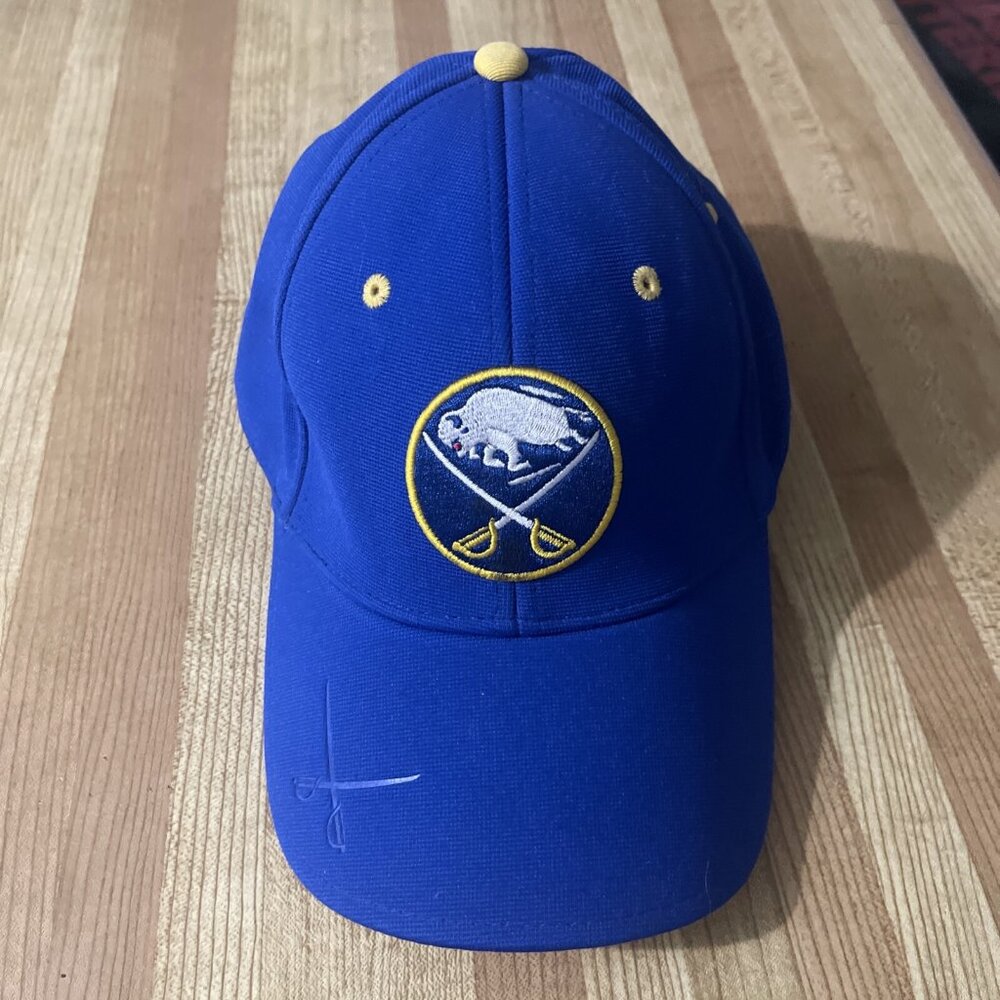New NHL Buffalo Sabres Vintage American Needle Hockey Baseball Cap Blue Hat